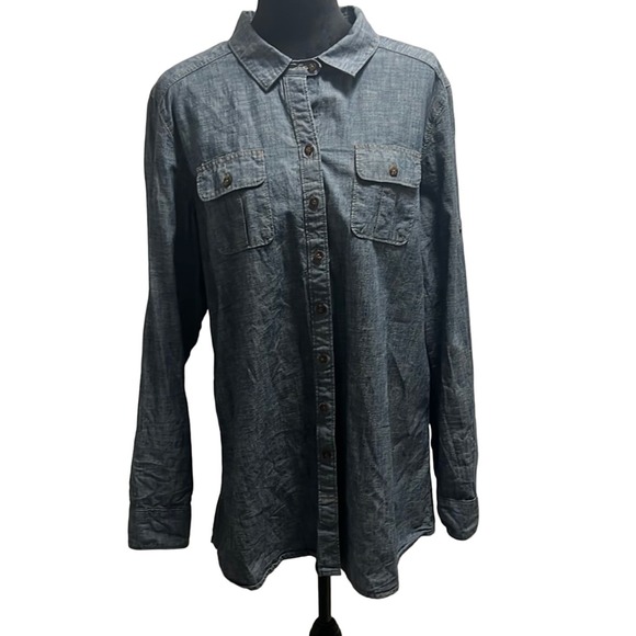 Eddie Bauer XLT, long sleeve button up Jean Shirt - Picture 2 of 9